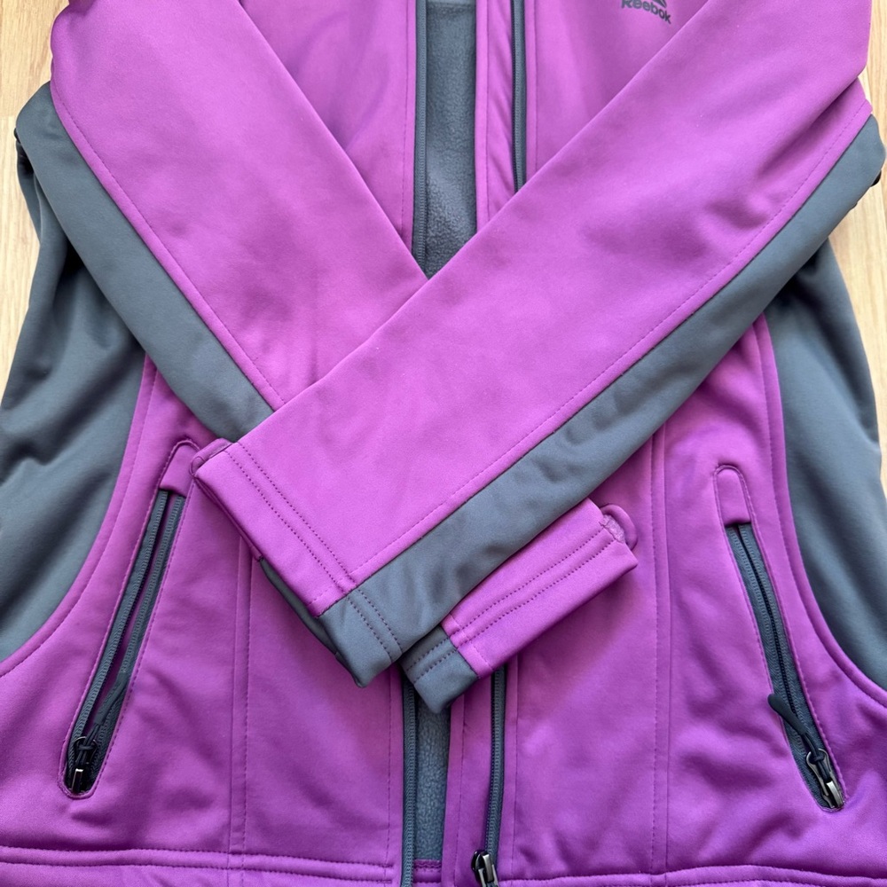 Reebok jacket - Picture 3 of 5